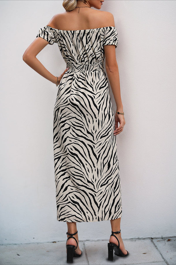 Schulterfreies Maxikleid mit Puffärmeln und Zebramuster