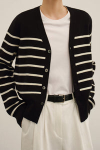 Strickjacke mit V-Ausschnitt, Streifenmuster und Farbblockmuster