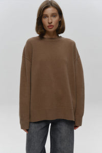 Locker geschnittener Pullover mit Rundhalsausschnitt und Strickstruktur