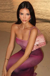 Trägerloses Maxikleid mit Druck in Lila Rosa