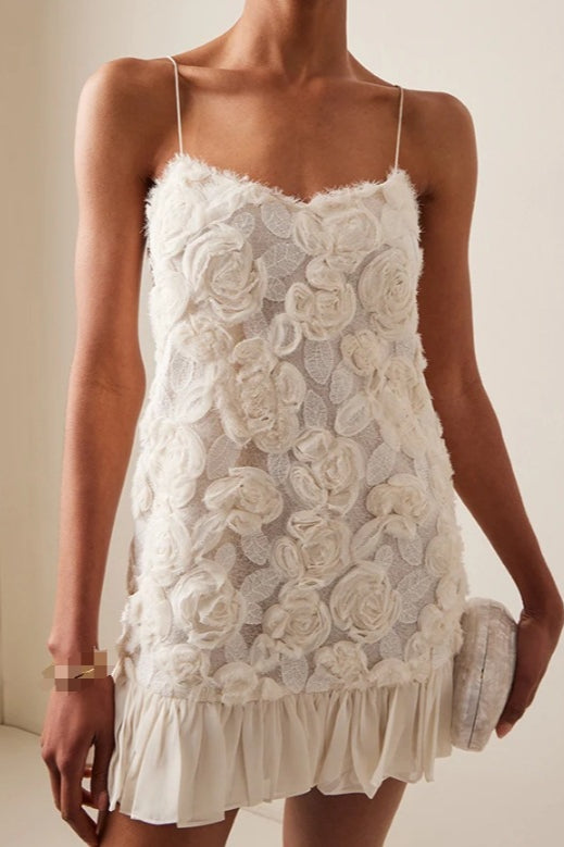 Maxikleid mit Rüschen in Weiß