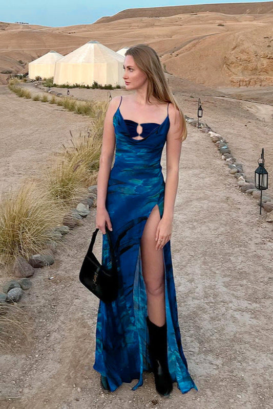 Maxikleid mit Wasserfallausschnitt, Schlitz und Blumenmuster