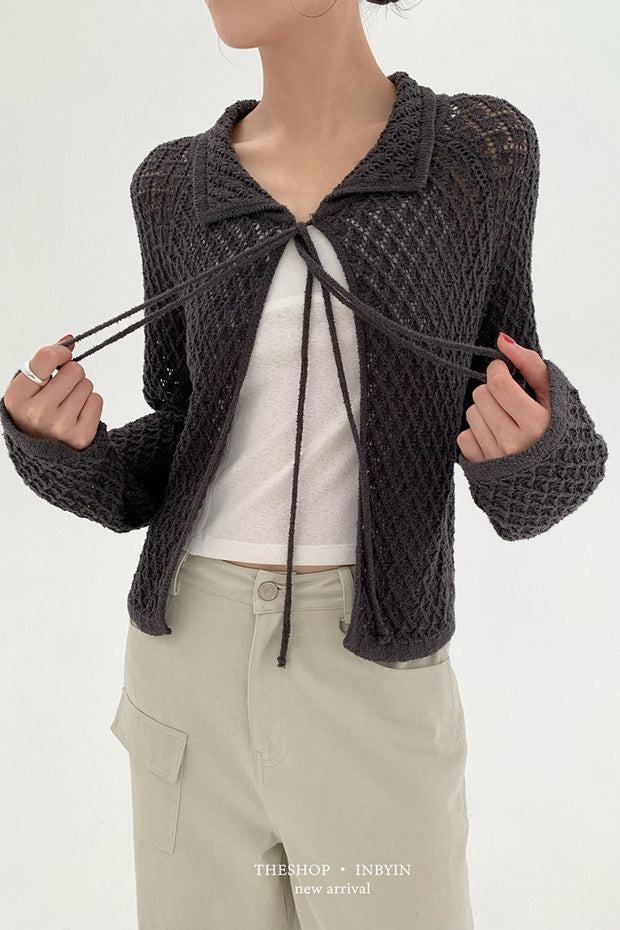 Strickjacke mit Bindedetail und Strickstruktur
