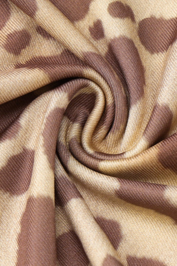 Rückenfreies Maxikleid mit V-Ausschnitt und Leopardenmuster in Braun