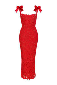Tailliertes Kleid mit floraler Spitze und Schleifen - Roselina