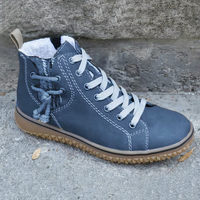 Lyra - Zeitlose Vintage-Stiefel