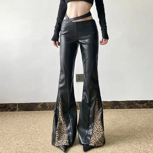 Hose mit Leder in Schwarz
