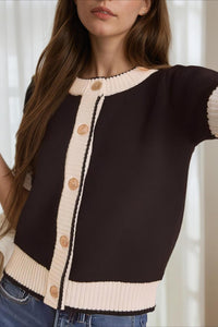 Figurbetonte Strickjacke mit Strickstruktur in Schwarz