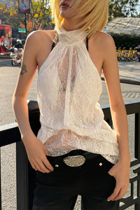 Asymmetrisches Top mit Neckholder, Spitze und Netzdetails