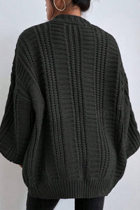 Strickjacke mit V-Ausschnitt und Strickstruktur