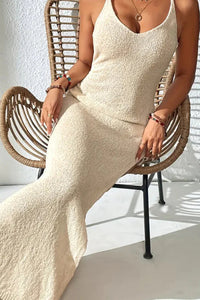 Figurbetontes Maxikleid mit Aussparungen, Schlitz und Netzdetails