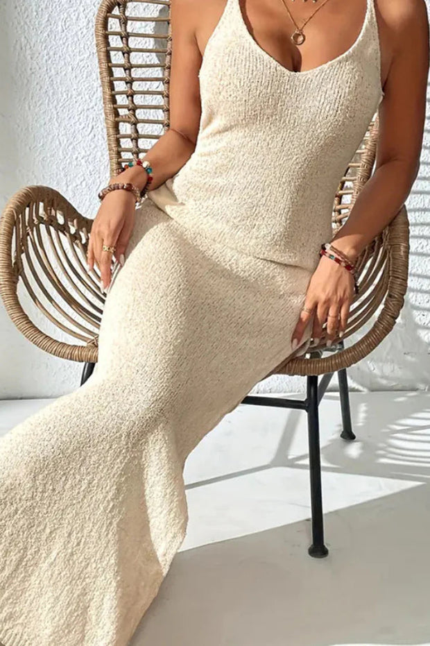 Figurbetontes Maxikleid mit Aussparungen, Schlitz und Netzdetails