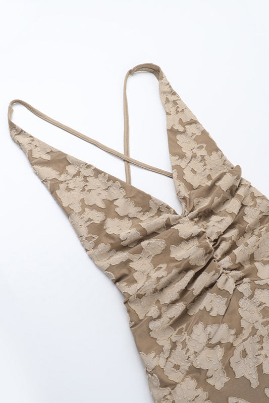 Rückenfreies Maxikleid mit V-Ausschnitt