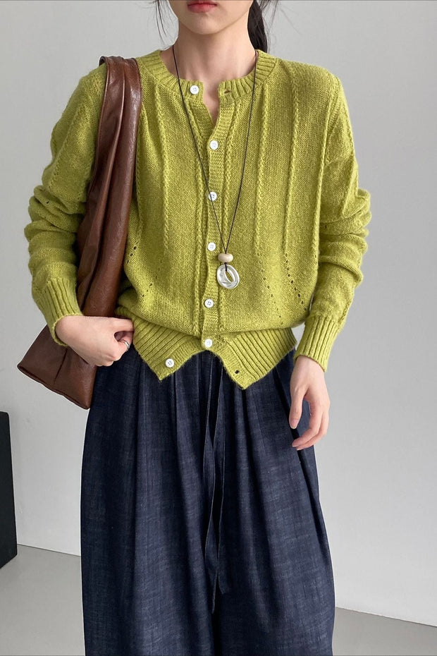 Strickjacke mit Strickstruktur und Wolle