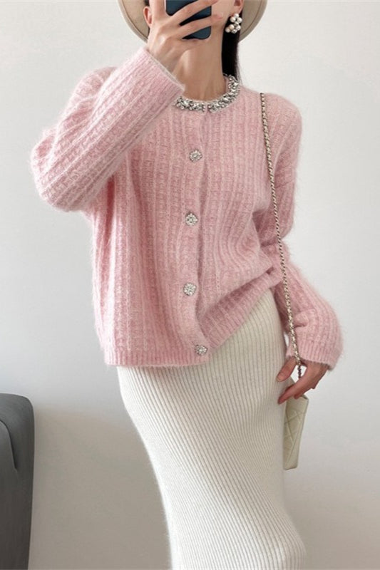 Strickjacke mit V-Ausschnitt und Strickstruktur in Weiß