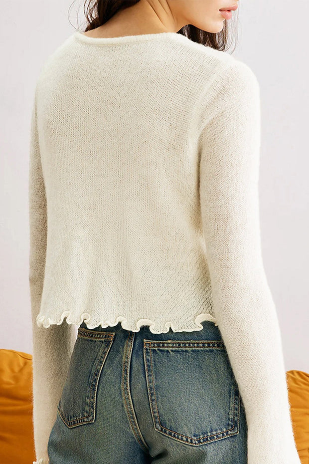 Strickjacke mit Blumenmuster, Strickstruktur und Rüschen