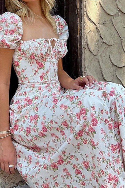 Kleid mit Puffärmeln und Blumenmuster