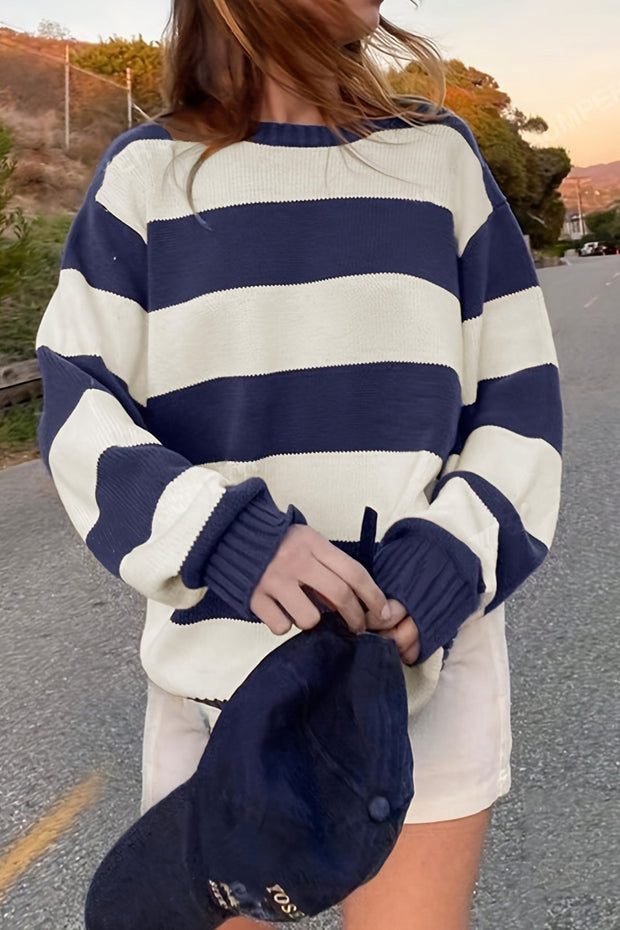 Locker geschnittener Pullover mit Rundhalsausschnitt und Strickstruktur in Blau