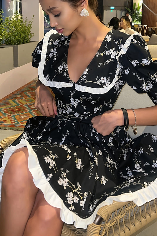 Minikleid mit Puffärmeln und Blumenmuster