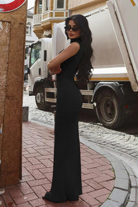 Figurbetontes Maxikleid in Schwarz, ärmellos