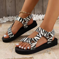 Orthopädische Damensandalen mit bedruckten Riemen - Tanja
