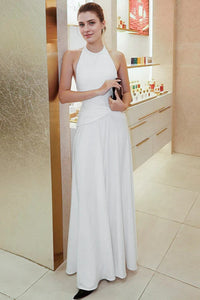 Rückenfreies Maxikleid mit Neckholder und Raffung in Weiß