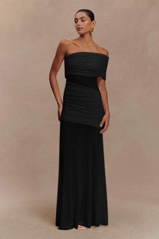 Trägerloses Maxikleid mit Raffung und Netzdetails