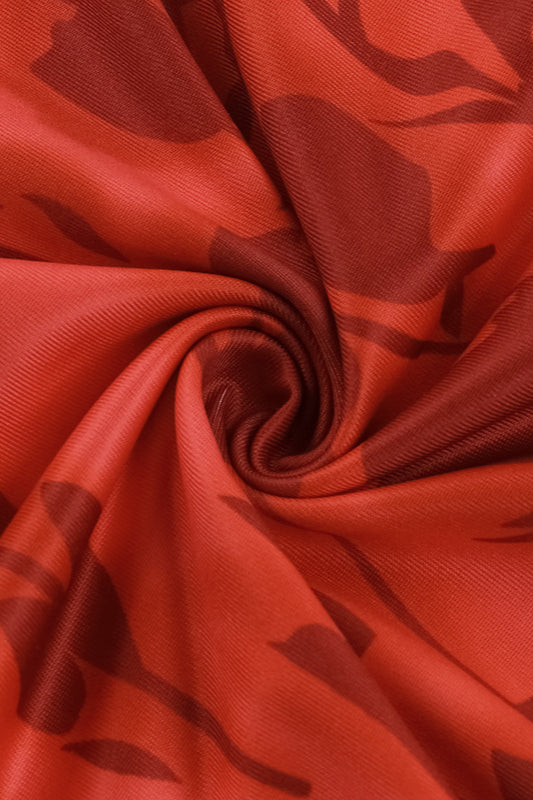Figurbetontes Maxikleid mit Rundhalsausschnitt und Druck