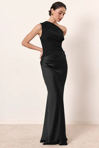 Ärmelloses Maxikleid in Schwarz