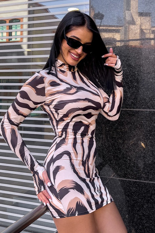 Figurbetontes Minikleid mit langen Ärmeln und Zebramuster