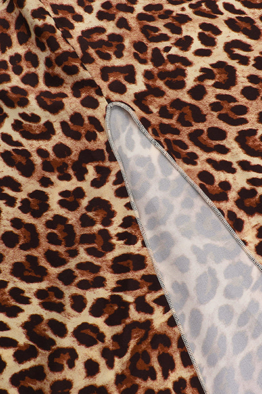 Figurbetontes Maxikleid mit Neckholder und Leopardenmuster, mit tiefem V-Ausschnitt