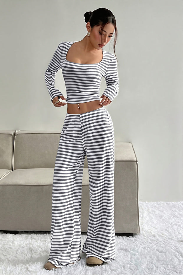 Zweiteiliges Set mit weitem Bein, hoher Taille und Streifenmuster