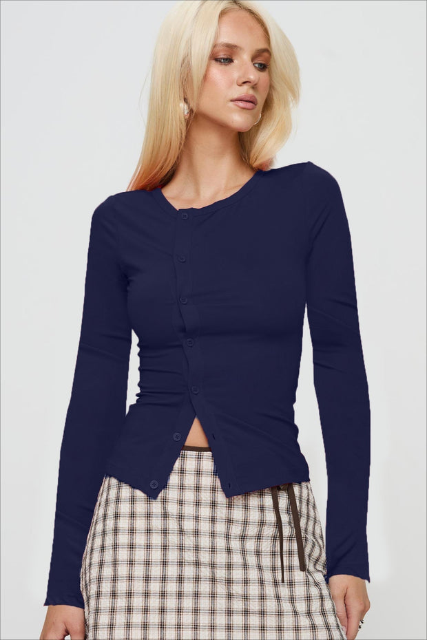 Figurbetonter Pullover mit Rundhalsausschnitt und Strickstruktur