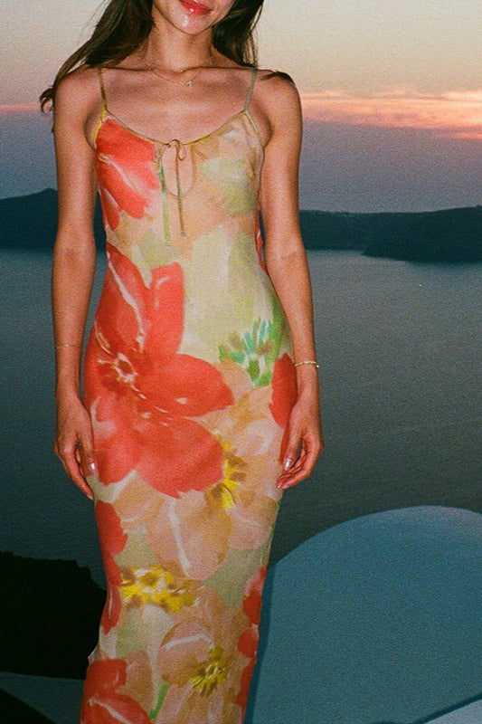 Maxikleid mit Aussparungen, Bindedetail und Blumenmuster