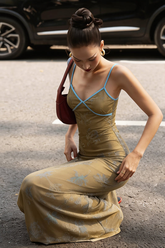 Maxikleid mit Blumenmuster in Khaki