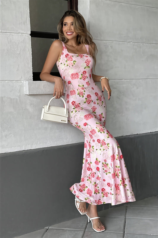 Maxikleid mit Blumenmuster in Rosa, figurbetont