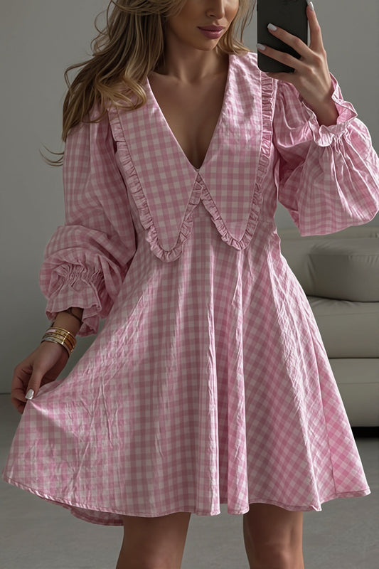 Minikleid mit Karomuster, Schleifendetail und Rüschen