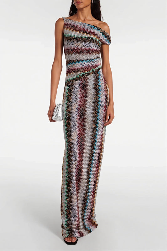 Schulterfreies Maxikleid mit Druck und Strickstruktur