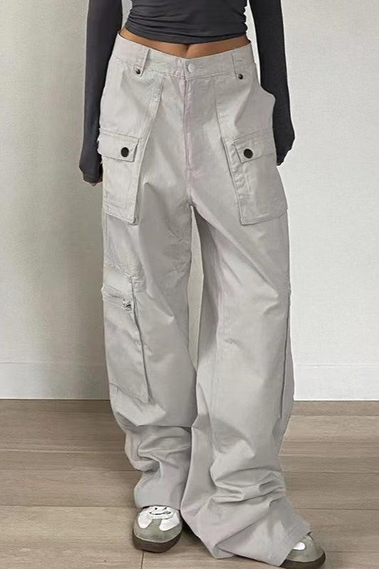 Hose mit Taschen und Denim in Grau