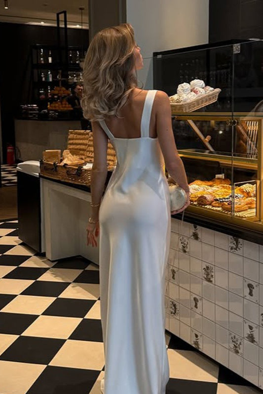 Ärmelloses Maxikleid mit V-Ausschnitt und Satinoptik