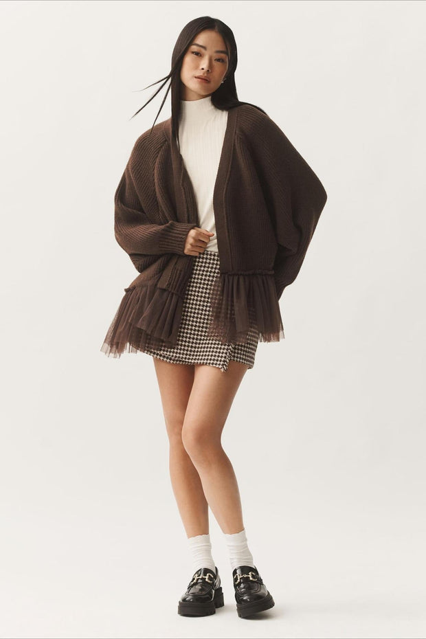 Strickjacke mit Strickstruktur und Rüschen