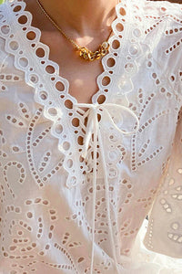 Maxikleid mit Puffärmeln und Stickerei