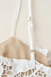 Maxikleid mit Spitze und Netzdetails