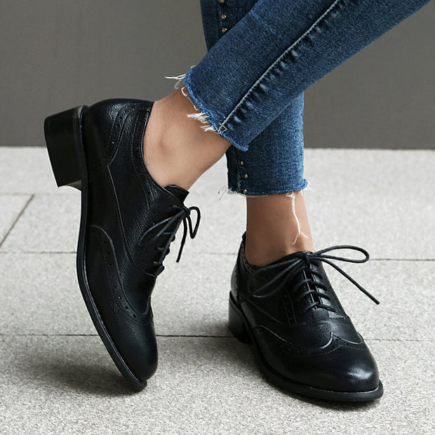 Damenschuhe mit klassischem Design - Eydruna