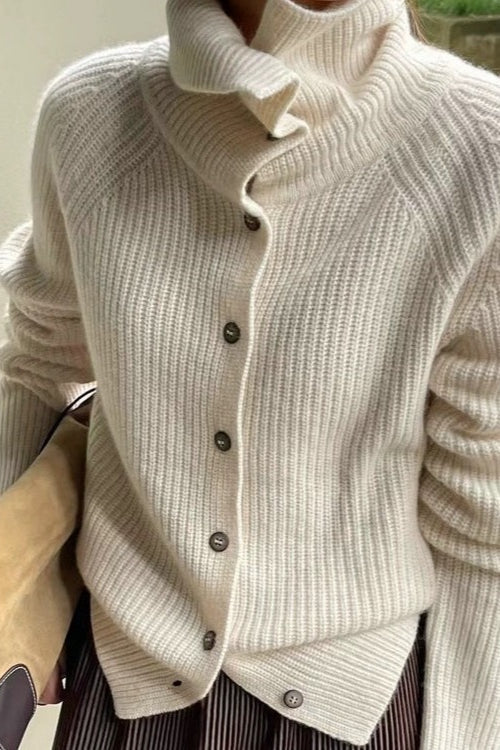 Locker geschnittene Strickjacke mit Knopfdetails und Strickstruktur in Cremeweiß