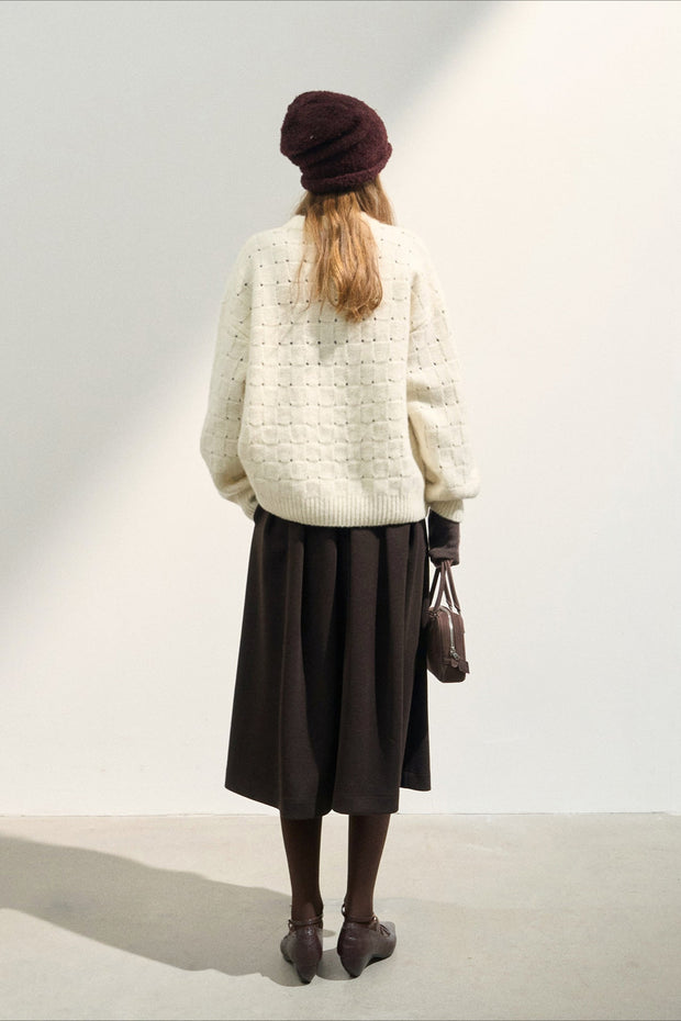 Locker geschnittener Pullover mit Rundhalsausschnitt, Strickstruktur und Wolle