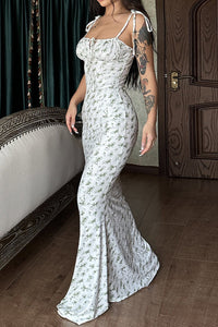 Kleid mit Blumenmuster in Gelb