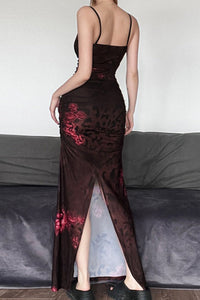 Figurbetontes Maxikleid mit Druck in Kaffeebraun