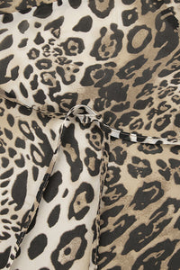 Figurbetontes Minikleid mit Leopardenmuster in Braun