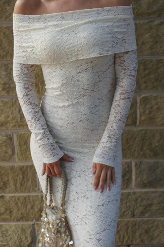 Schulterfreies Maxikleid mit Spitze